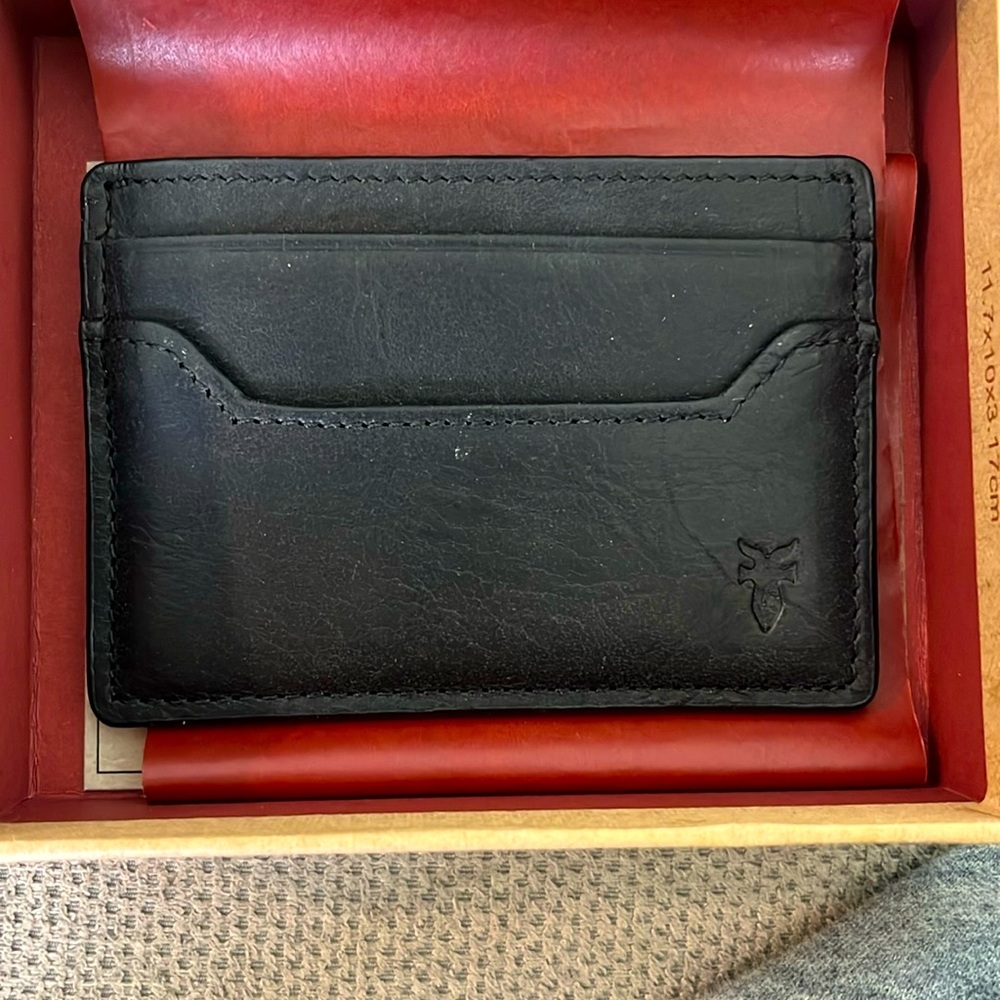 Black leather Frye card holder
